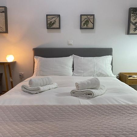 Mosaic Art Apartment In Plaka Atenas Exterior foto